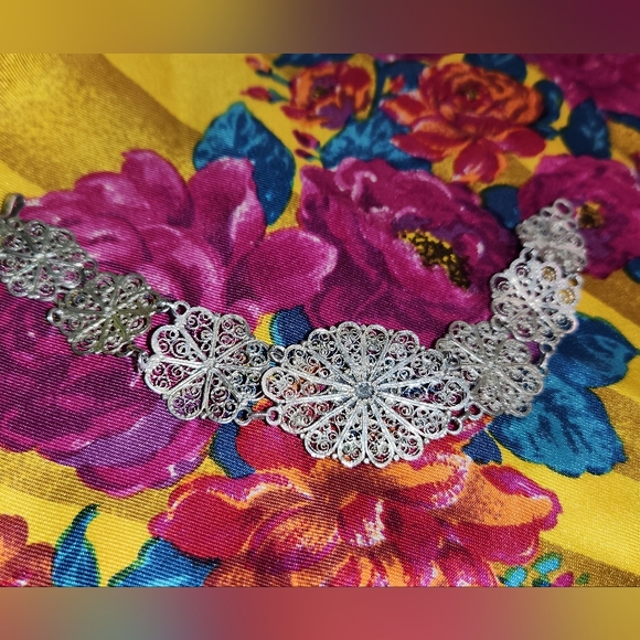 Antique SILVER 1800's Filigree Bracelet (Unknown Semi Precious Cabochon Gem) - Picture 3 of 6